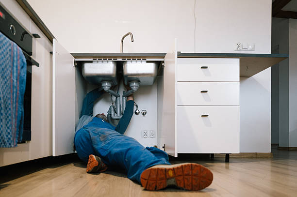 Professional Leak Detection technician working in Yoder, IN